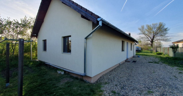 COMISION 0% Casa pe parter cu 3 dormitoare | Sanmihaiu Roman