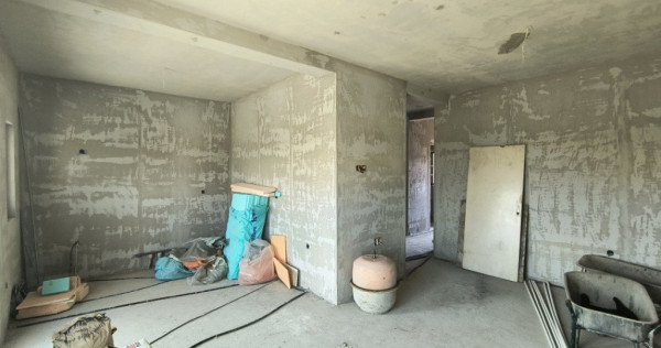 Triplex ultramodern cu 5 camere si 2 bai, in localitatea Tim