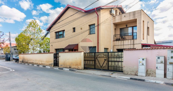 Casă / Vilă cu 8 camere de v&acirc;nzare &icirc;n CHIAJNA