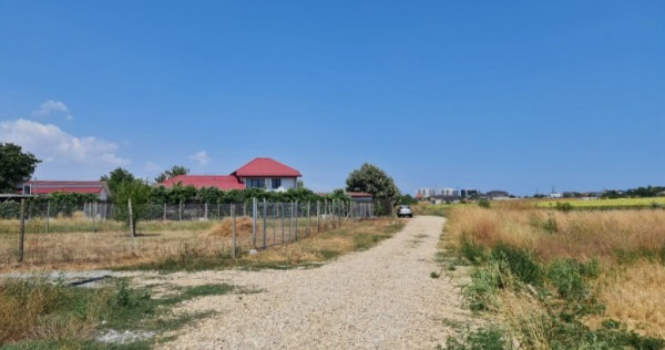 Teren de vanzare in Lazu