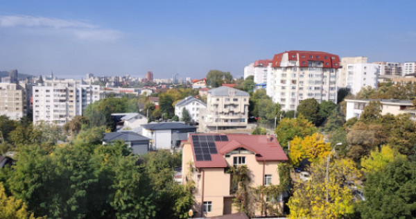 Apartament 3 camere, 75 mp, zona Tatarasi