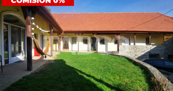 Casa de vanzare pretabila pensiune priveliste superba Fantan