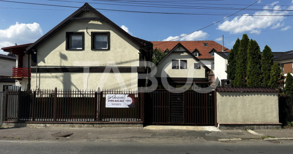 Casa individuala de vanzare acces auto in curte pe malul Cib