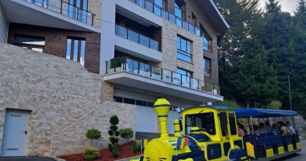 VAND PENTHOUSE 280 MP IN VILA + GARAJ LUX IN SINAIA PH COTA