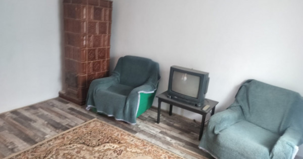 Casă de v&acirc;nzare, 65 mp, zona Centrală - Malu Mare