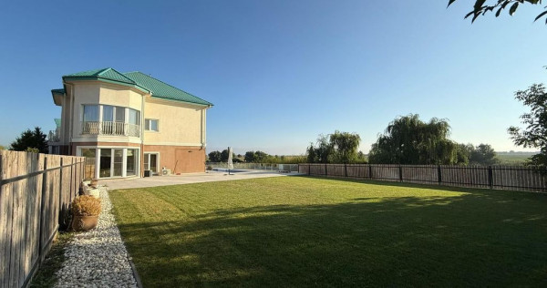 Cosmopolis - Vila Individuala de tip F cu piscina proprie, mobilata