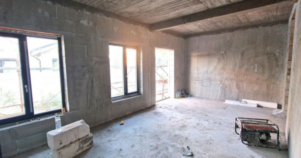 Casa tip duplex, constructie noua.