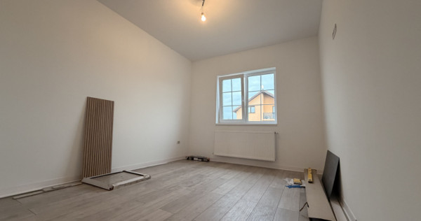 Duplex cu 3 camere, 80 mp utili, 16 mp terasa, 463 mp teren