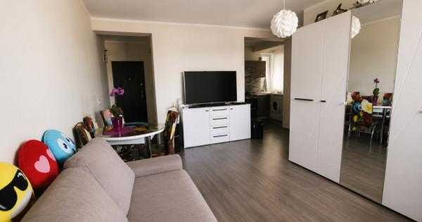 Apartament cu 2 camere, 40 mp utili, etaj 3, bloc nou-Giroc