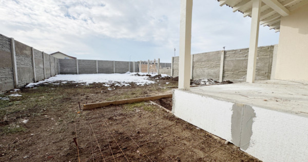 Duplex 4 camere, 110mp utili + 15mp terasa, 300mp teren - Mo