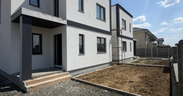 Duplex, despartit prin camera tehnica, 4 camere, 111mp utili