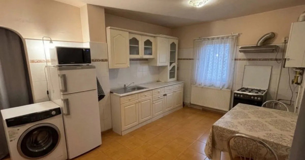 Apartament 3 camere | Etaj 2 | Complexul Studentesc