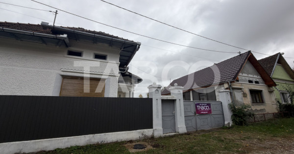 Casa cu potential de investite 8 camere 392 mpu teren 5724 m