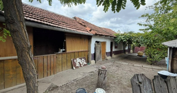 Casa + teren - sat salcioara com. Salcioara jud. Ialomita