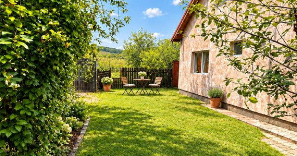 Casa 4 camere,farmec autentic,echipata, mansarda,curte relax