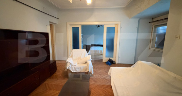 Apartament de v&acirc;nzare &ndash; 4 camere + mansardă, 141 mp, Cen