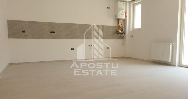 Apartament spatios cu 2 camere etaj intermediar in spate la hotel IQ