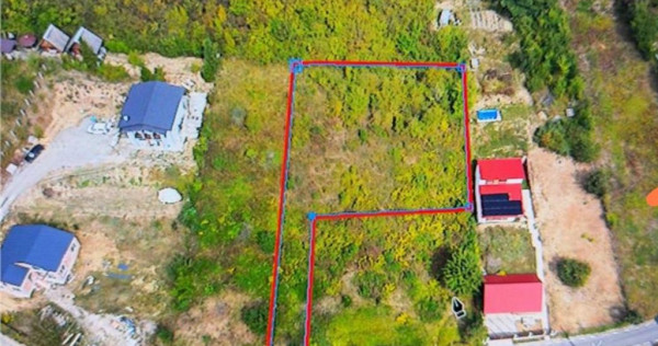 Teren intravilan de 1.488 mp in forma de L, Corunca, zona Va