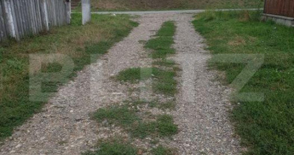 Teren intravilan de 1500 mp, canalizare, Gaureni