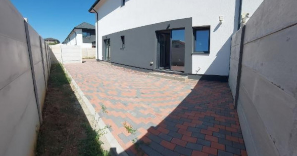 Apartament parter-2 camere 48 mp si curte-60mp, complex inchis