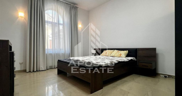 Apartament cu 4 camere 180mp loc de parcare zona centrala