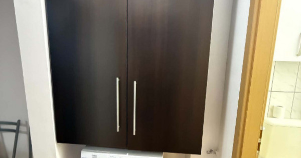 Apartament de 2 camere zona TRACTORUL