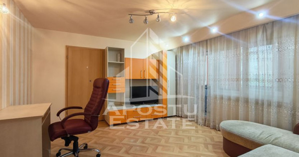 Apartament de vanzare,3 camere si 2 bai,etaj intermediar,zona Aradului