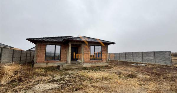 CASA LA ROSU | SANTANDREI | TEREN 500 MP | 4 CAMERE