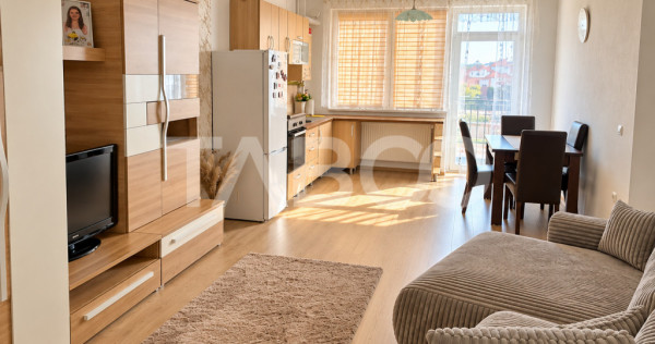 Apartament de vanzare 3 camere 2 bai balcon parcare intrare