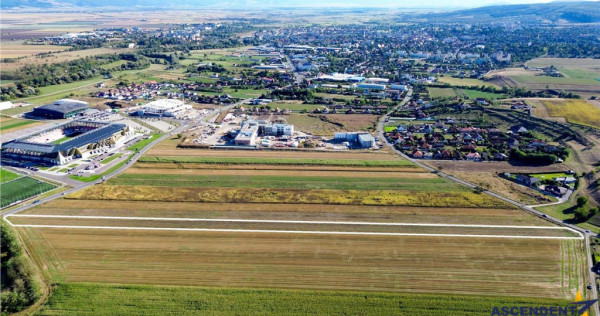 15.000 mp de posibilitati: teren cu perspectiva, langa Sfant