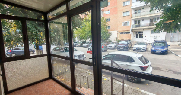 BIROURI- CABINETE, ZONA CENTRALA - 85 MP, PARTER