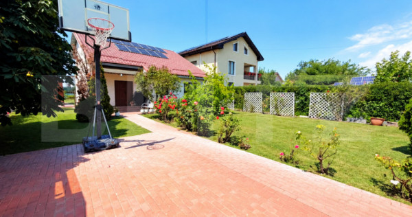 CASA cocheta P+1E, 155 mp+1000 mp teren,centru Carcea