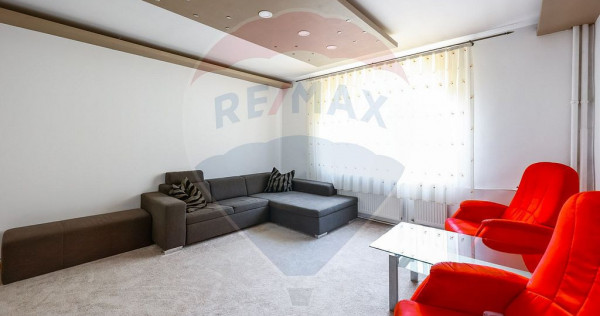 De vânzare Apartament Ultracentral 4 camere, parter, pe ...