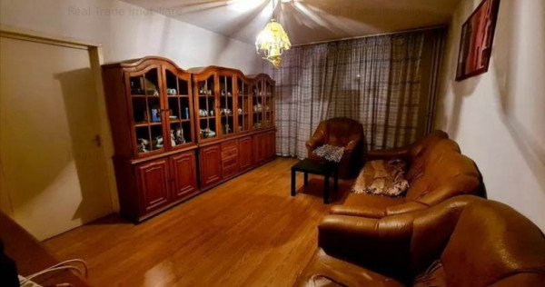 Apartament 3 camere etaj intermediar Calea Bucuresti,10BVG