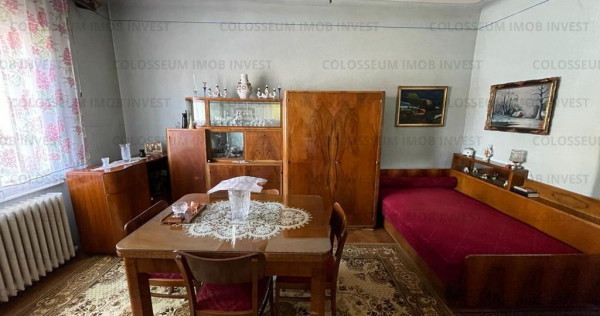 COLOSSEUM: Casa Brasov singur in curte Central