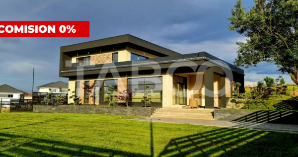 Vila de lux cu 5 camere, piscina si panorama superba, Cisnad