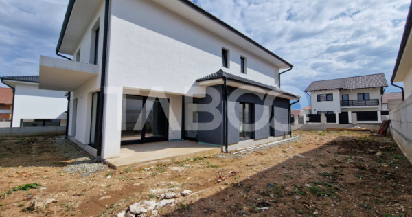 Casa individuala cu curte terasa si garaj Selimbar Sibiu