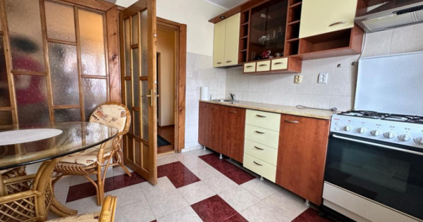 Apartament cu 3 camere, complet mobilat, ideal pentru famil