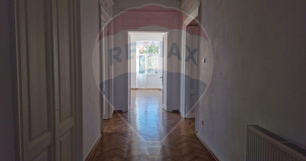 Spațiu comercial / Spațiu de birouri de închiriat în ...