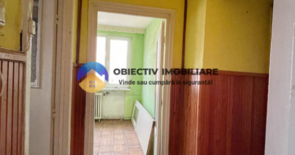 Apartament 3 camere/ETAJ 2-CENTRU