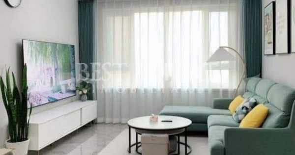 Apartament in bloc intim - 3 camere decomandate Baie cu geam