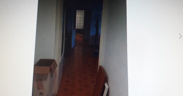 Apartament cu 2 camere semidecomandate Zona Burdujeni