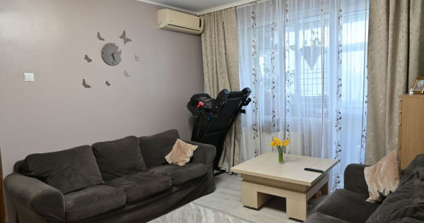 Apartament vanzare 3 camere, zona Cina, Ploiești