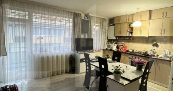 Apartament 3 camere, 2 bai, 92mp