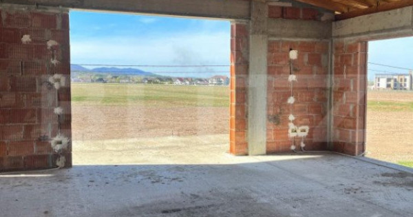 Hotel ,Centru SPA ,Constructie la rosu-zona Marginea