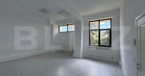 Spațiu birou proaspăt renovat de 38 mp, zonă Ultracentral