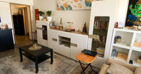 Apartament 4 camere - Decomandat - Zona Mosilor