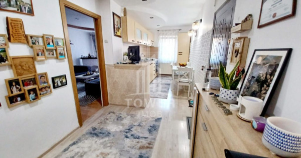 Apartament 4 camere de vânzare | Zona Vasile Aaron