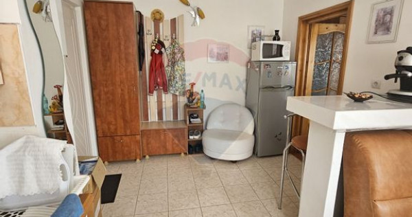 Apartament cu 2 camere de vânzare în zona Darmanesti