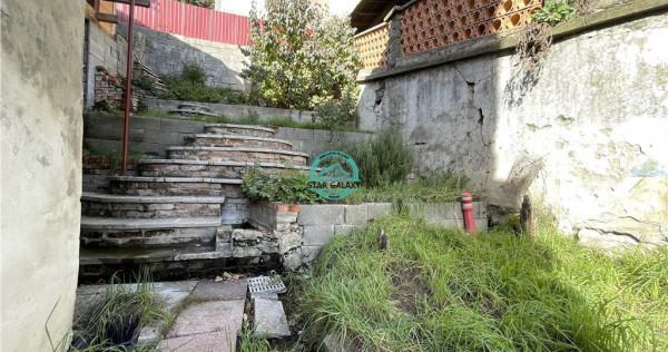 Casa la curte proprie in zona centrala a orasului